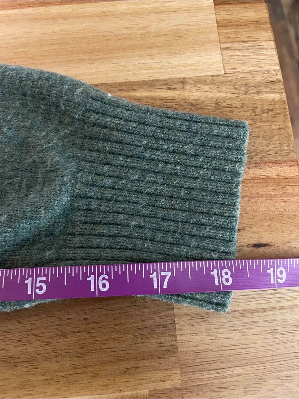 J Crew Sweater Mens M Sage Green Lambswool Blend Crewneck Pullover Knit